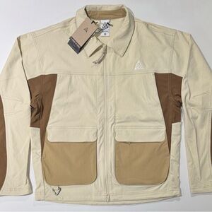 Men’s Nike ACG Smith Summit UV Jacket Khaki Beige Summit White HV0598-229 Size S
